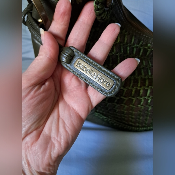 Isabella Fiore Large Green Woven Pine Cone Genuine Leather Hobo Handbag - Picture 5 of 14